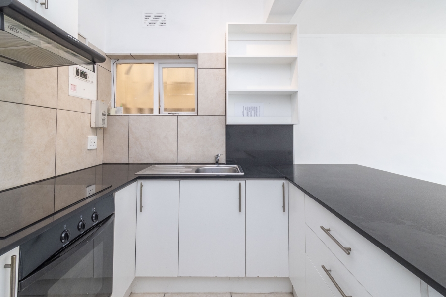 To Let 0 Bedroom Property for Rent in Sea Point Western Cape